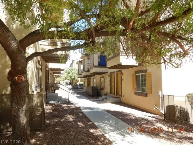 MLS: 2243922 Condo For Sale