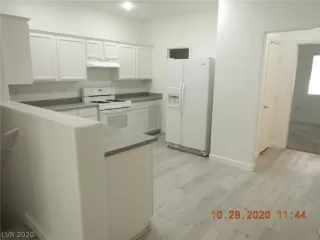 Photo #4: 2243922 Listing 