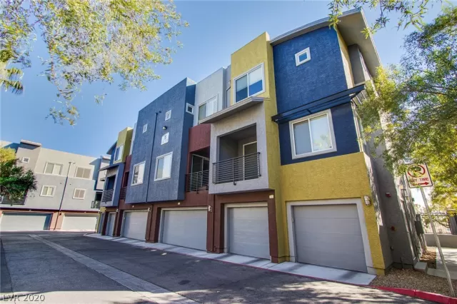 MLS: 2243932 Condo For Sale