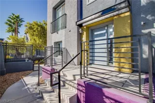 Photo #1: 2243932 Listing