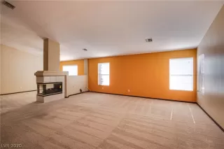 Photo #4: 2243946 Listing