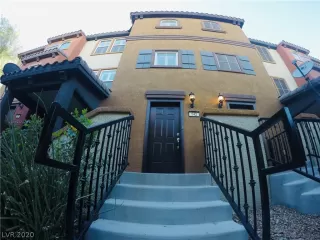 Photo #3: 2243967 Listing