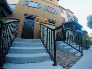 Photo #5: 2243967 Listing