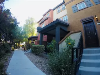 Photo #6: 2243967 Listing