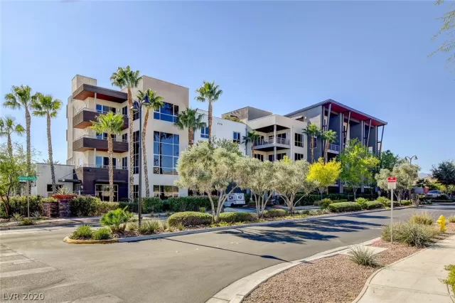 MLS: 2243968 Condo For Sale