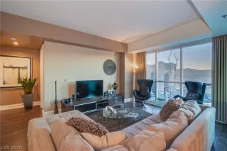 Photo #2: 2243983 Listing 