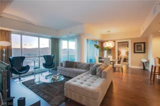 Photo #3: 2243983 Listing 