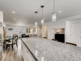 Photo #3: 2243984 Listing 