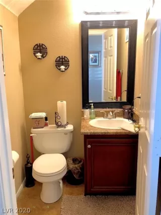 Photo #3: 2244012 Listing