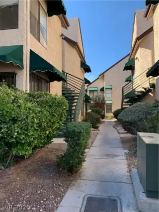 Photo #2: 2244026 Listing