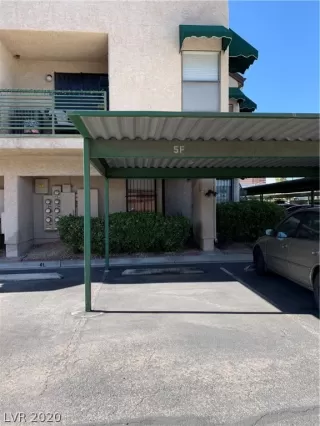 Photo #4: 2244026 Listing