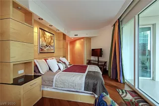 Photo #5: 2244064 Listing