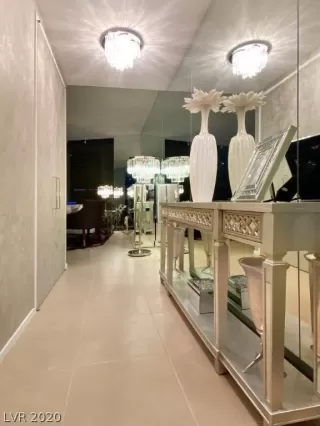 Photo #1: 2244123 Listing 