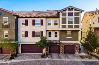 Photo #1: 2244140 Listing