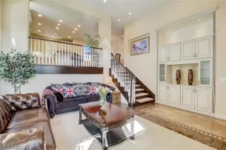 Photo #6: 2244140 Listing