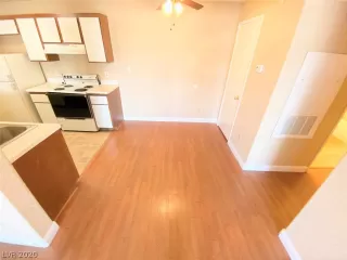 Photo #3: 2244232 Listing