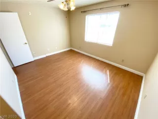 Photo #5: 2244232 Listing