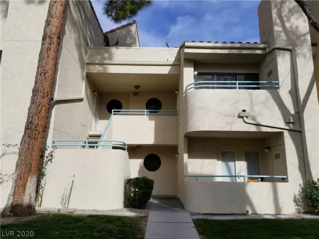 MLS: 2244273 Condo For Sale