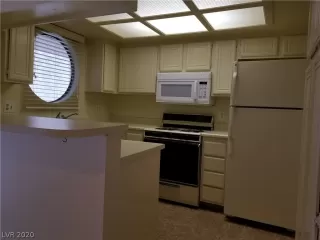 Photo #5: 2244273 Listing 