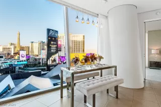 Photo #6: 2244284 Listing