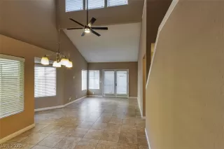 Photo #2: 2244364 Listing