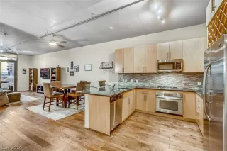 Photo #2: 2244387 Listing 