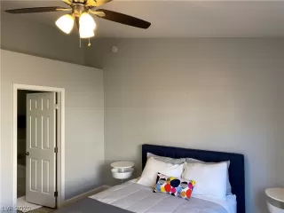 Photo #6: 2244420 Listing