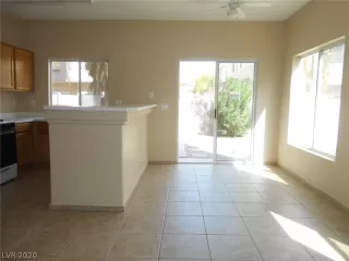 Photo #2: 2244430 Listing 