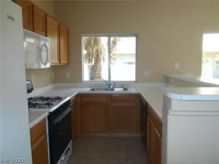 Photo #3: 2244430 Listing 