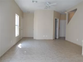 Photo #5: 2244430 Listing 