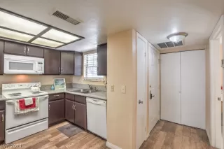 Photo #5: 2244444 Listing 