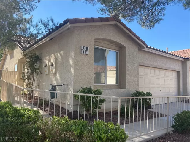 MLS: 2244472 Condo For Sale