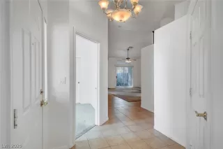 Photo #2: 2244472 Listing 