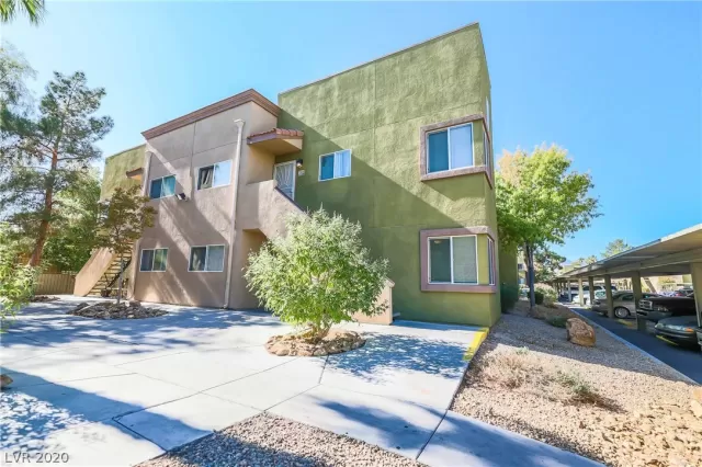 MLS: 2244493 Condo For Sale