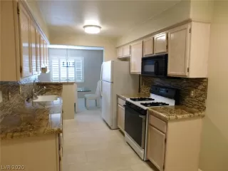 More Details about MLS # 2244545 : 8457 PACIFIC FOUNTAIN AVENUE