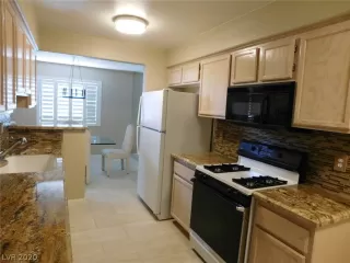 Photo #2: 2244545 Listing 