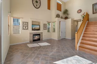 Photo #3: 2244553 Listing