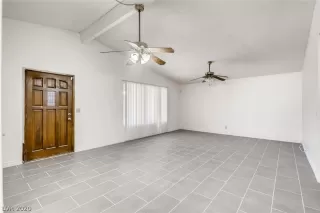 Photo #3: 2244591 Listing 