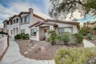 Photo #5: 2244672 Listing