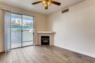 Photo #2: 2244685 Listing