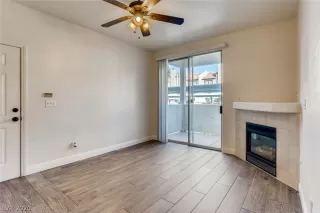 Photo #3: 2244685 Listing