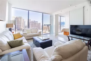 Photo #1: 2244854 Listing