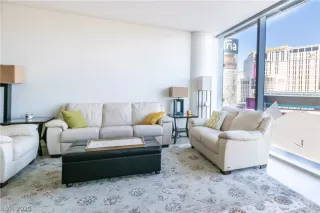 Photo #2: 2244854 Listing