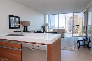 Photo #3: 2244854 Listing