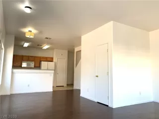 Photo #6: 2244865 Listing