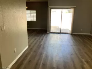 Photo #4: 2244867 Listing 