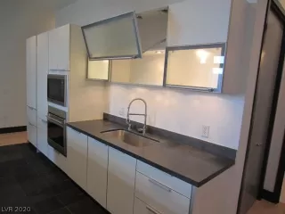 Photo #4: 2244891 Listing 