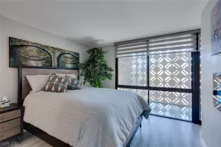 Photo #5: 2244911 Listing 
