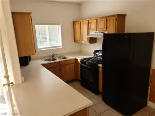 Photo #1: 2244922 Listing