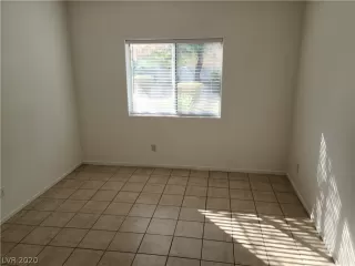 Photo #2: 2244922 Listing